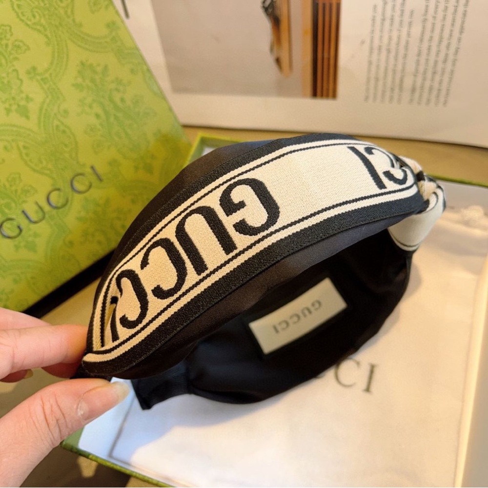 Gucci Black and Cream Hairband - Picture 3 of 4